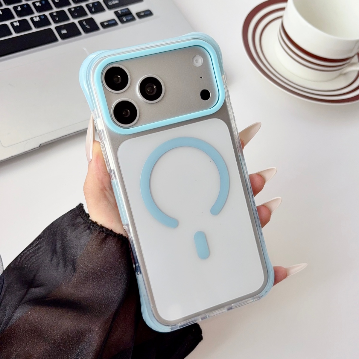 Magsafe Wireless Charger - Casing Pelindung Magnetik Transparan Anti Guncangan